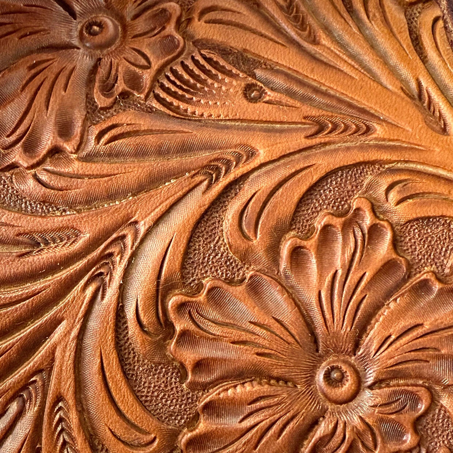 15" McCall McLite Wade Western Saddle in Regular Oil with Sheridan Floral Tooling