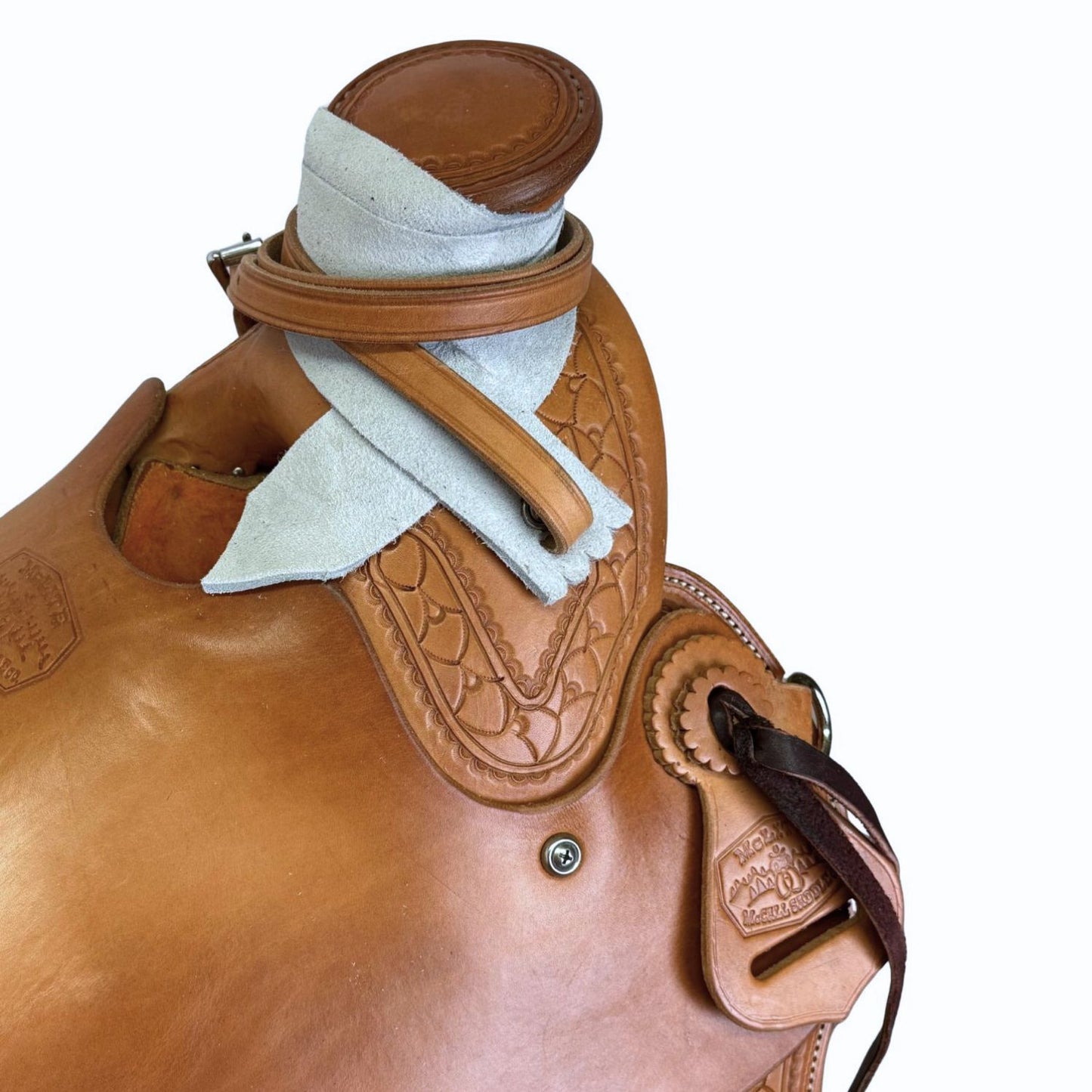 16" McCall McLite Wade Trail Saddle in Light Oil with Shell Border Tooling