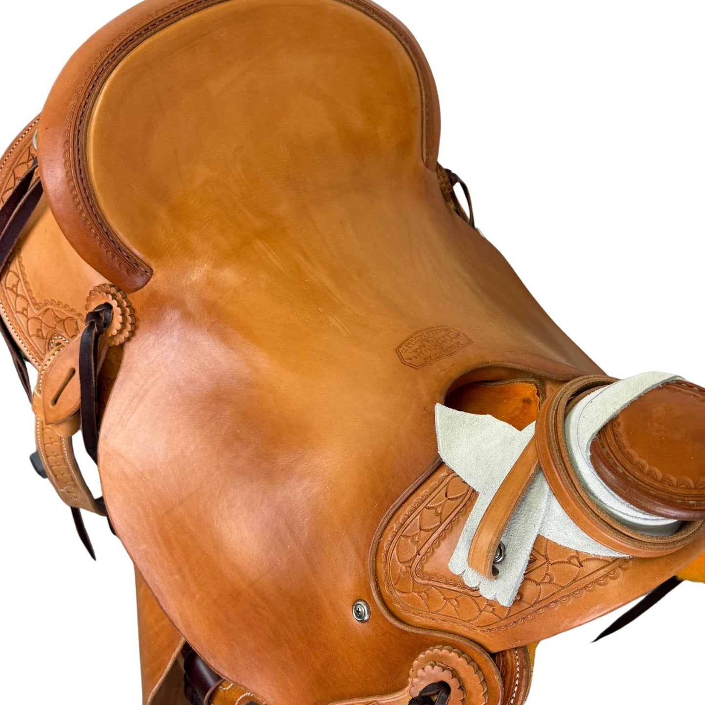 16" McCall McLite Wade Trail Saddle in Light Oil with Shell Border Tooling